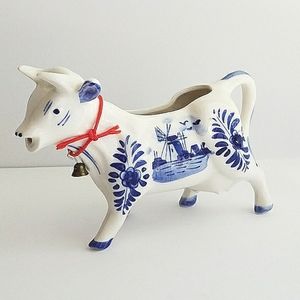 Handpainted Delfts Blue Cow Creamer